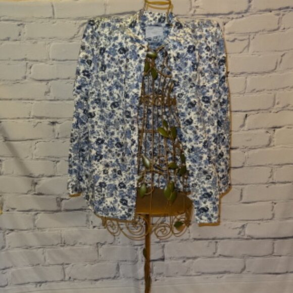 Sonoma Blue Floral Print Long Sleeve Button Down Shirt, Like New - Picture 2 of 6